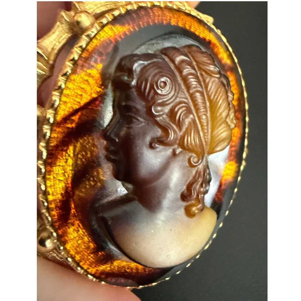 Vintage Cameo Brooch Pendant Victorian Revival Gold Tone Brown